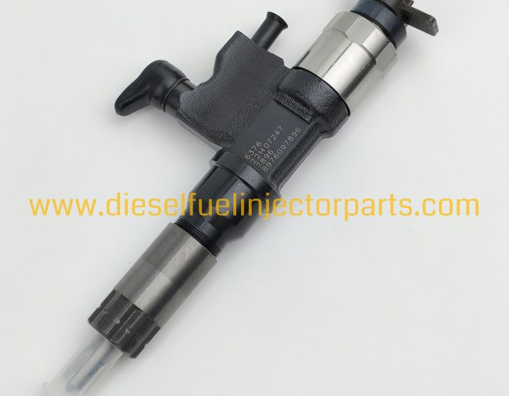 ISUZU 095000-6376 Common Rail Fuel Injector Nozzle 8-97609789-6 for Diesel Engine