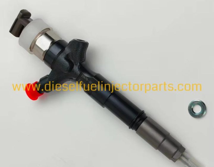 DENSO Common Rail Fuel Injector 095000-6760 23670-30140 For Toyota Hilux Diesel Engine