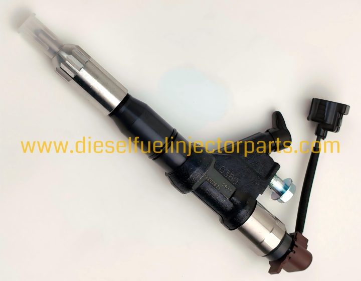 23670-E0360 Common Rail Injector 095000-5972 Diesel Fuel Injector for Excavator Engine