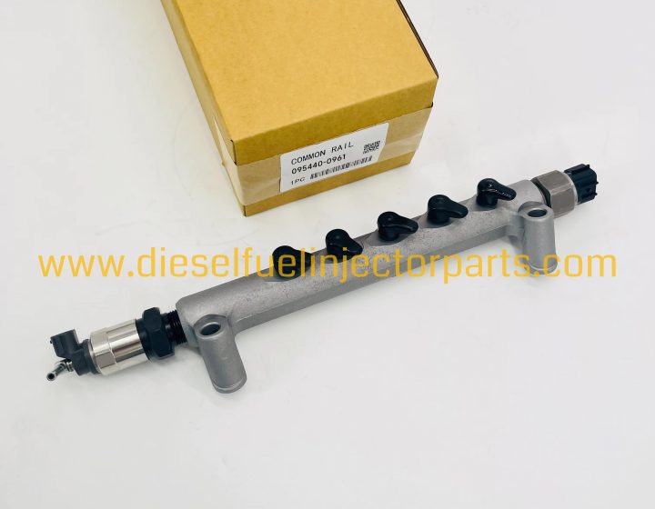 Toyota 1KD/2KD Diesel Common Rail Pipe 23810-30110 with Pressure Sensor 095440-0961
