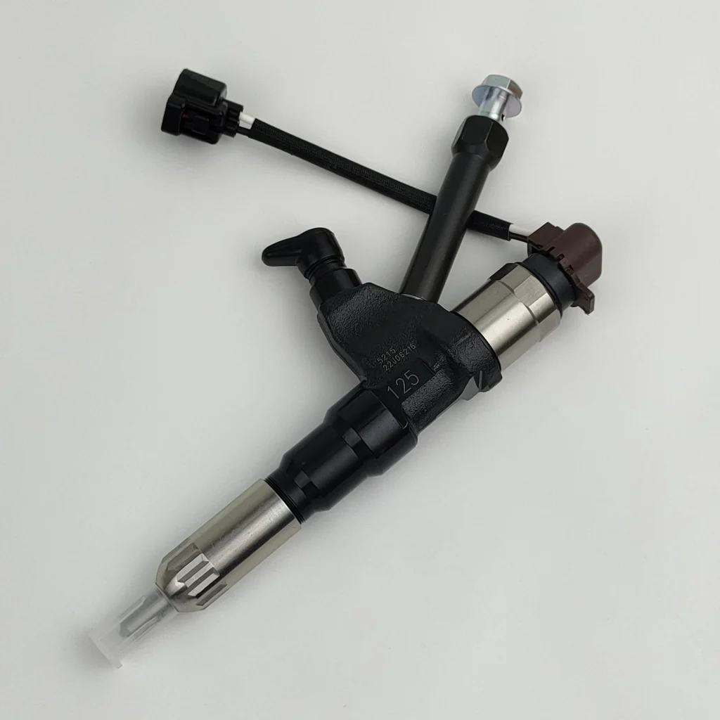 Remanufactured Common Rail Injector 095000-5215 095000-5212 095000-5214 for P11C Engine SK450 Excavator