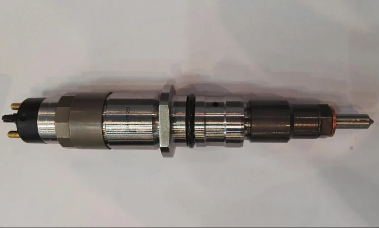 Genuine Cummins/Komatsu Diesel Fuel Injector 0445120231 5263262 Common Rail