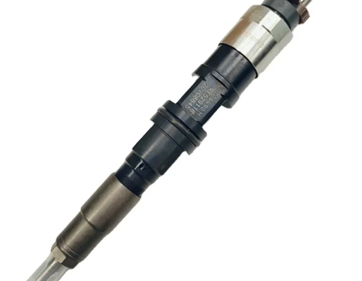 John Deere 6068 Common Rail Injector 095000-6490 RE524382 Remanufactured