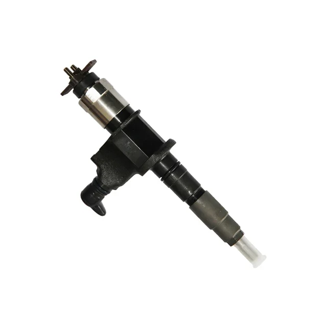 Remanufactured Fuel Injector 095000-6631 | Diesel Engine Nozzle for MD90 | Stainless Steel