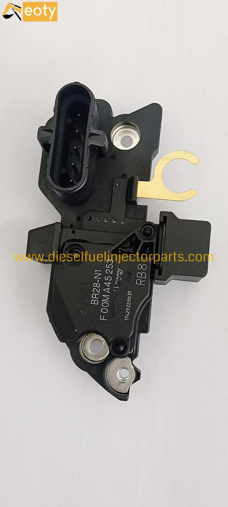 Alternator Voltage Regulator A0001543805 0001543805 1900934 for Diesel Engine Fuel Injection System