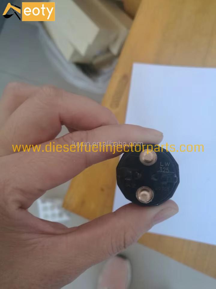 Iveco Common Rail Fuel Injector 0445120325 – Diesel Engine Part for Trucks & Vans