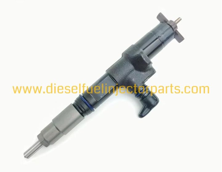 Common Rail Diesel Fuel Injector 1J508-53052 295700-0101 for Kubota SVL95 V3800 Engine
