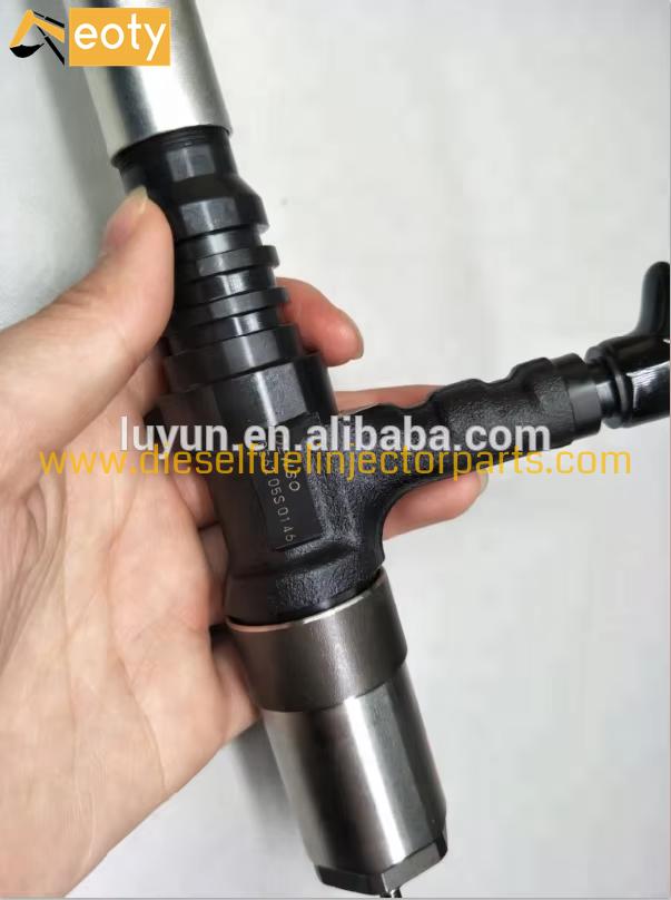 DENSO Common Rail Diesel Injector 095000-0562, 6218-11-3101 for Komatsu PC600-8 Engine