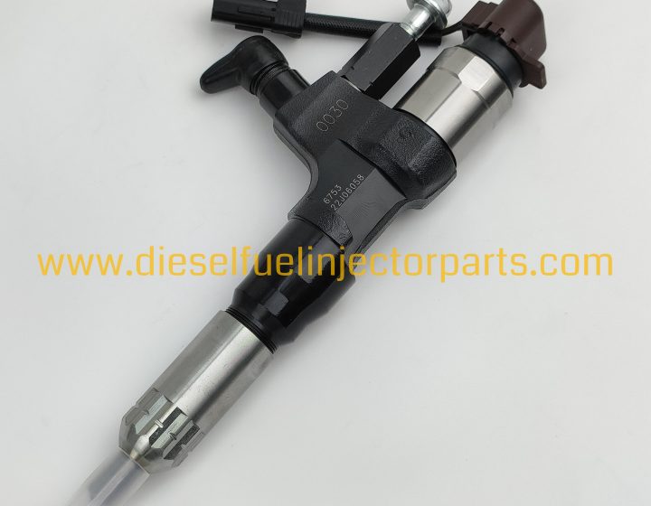 Remanufactured Hino J08E Injector 095000-6753 / 23670-E0030 Common Rail Diesel Fuel Injector