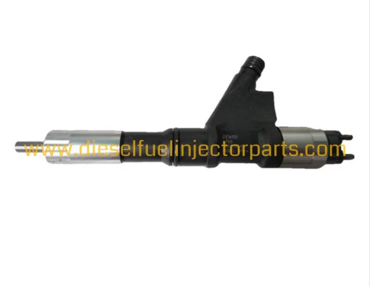 Common Rail Fuel Injector 095000-6700/6701 Remanufactured for Howo Truck Diesel Engine