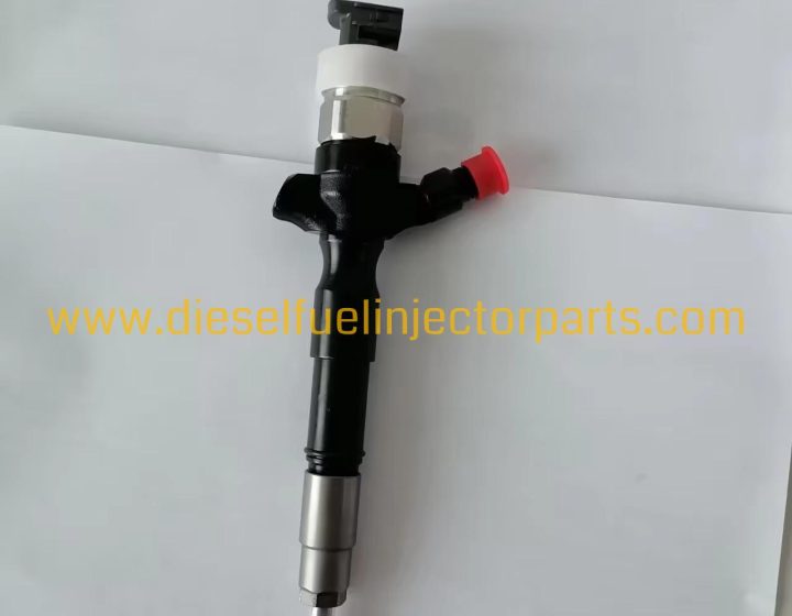 Toyota Hiace 2KD-FTV Common Rail Fuel Injector 095000-8740 23670-0L070 Diesel Engine Part