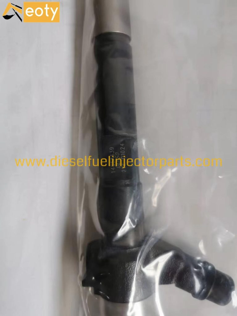 Common Rail Fuel Injector 295050-0120 1465A323 for Mitsubishi 4N13/4N14 DI-D Diesel Engine