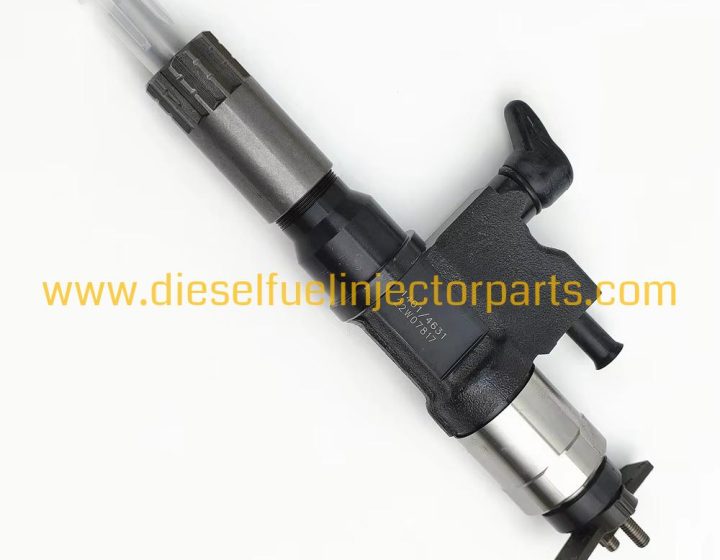 Common Rail Fuel Injector 295050-1401 8-98238463-1 for Isuzu 4HK1 6HK1 Diesel Engine