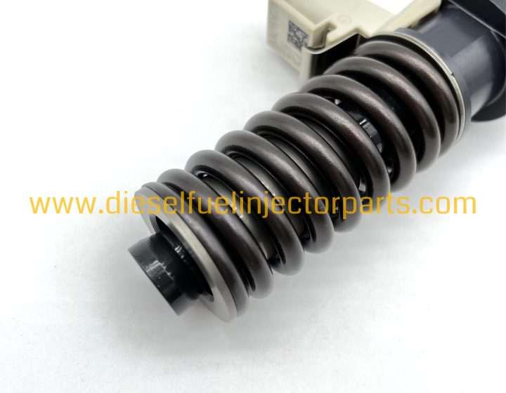 Volvo MD13 Common Rail Fuel Injector 85003656 | Remanufactured Diesel Injector BEBE4F09001