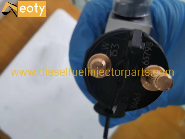 Common Rail Injector 0445120153 F00RJ01692 for KamAZ 740 Engine 11.8L Diesel Fuel Valve