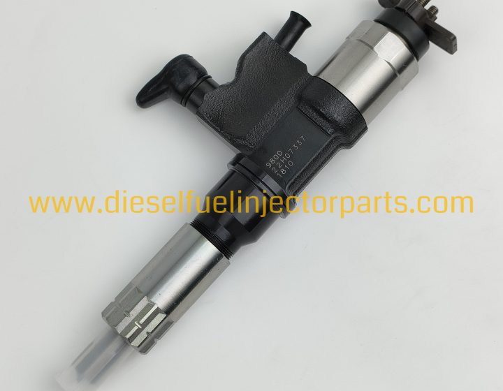 Isuzu 095000-9800/9801 Common Rail Fuel Injector 8-98219181-0 Diesel Engine Part