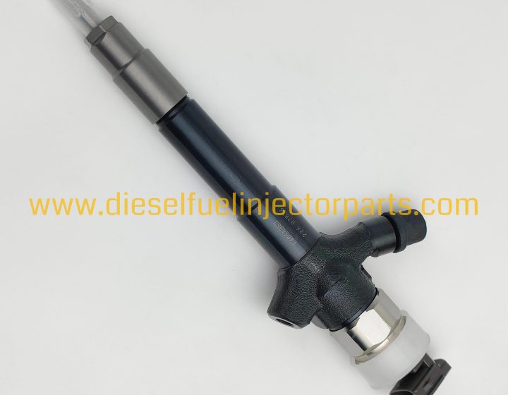 Mitsubishi L200 4D56 Common Rail Injector 1465A367 295050-0890 New