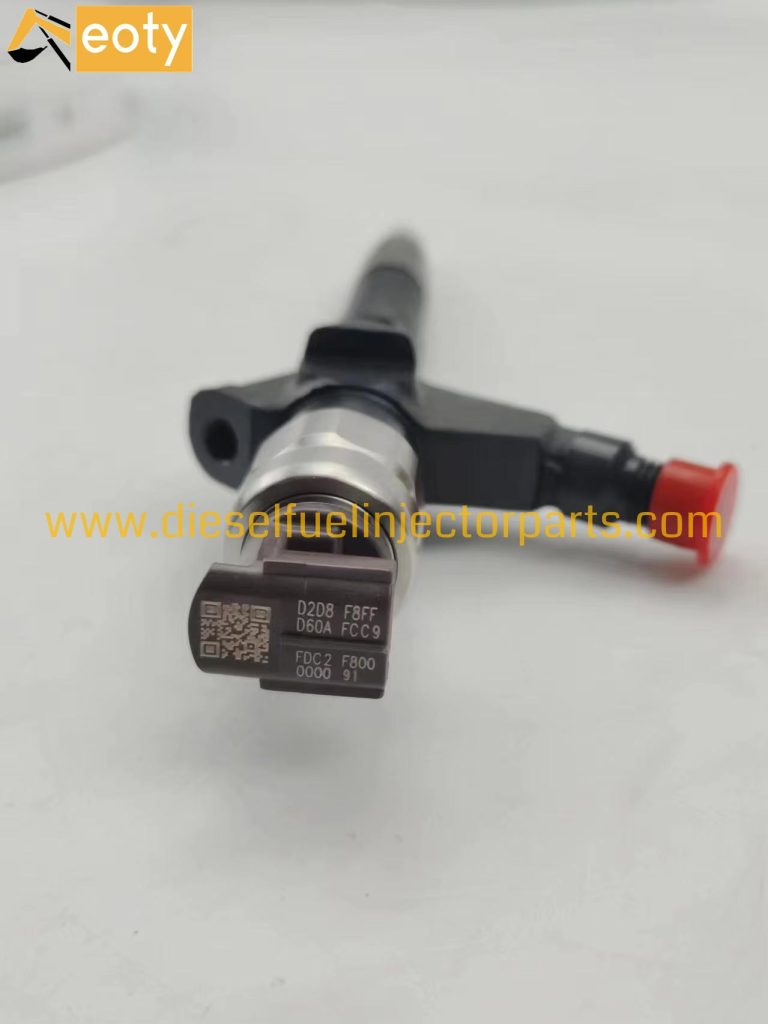 Nissan YD25 Common Rail Injector 16600-EB70D 16600-EB70B 095000-6250 for Diesel Engines