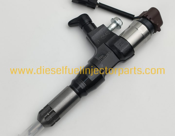 Hino J05E Common Rail Fuel Injector 295050-0920 / 23670-E0540 Diesel Nozzle