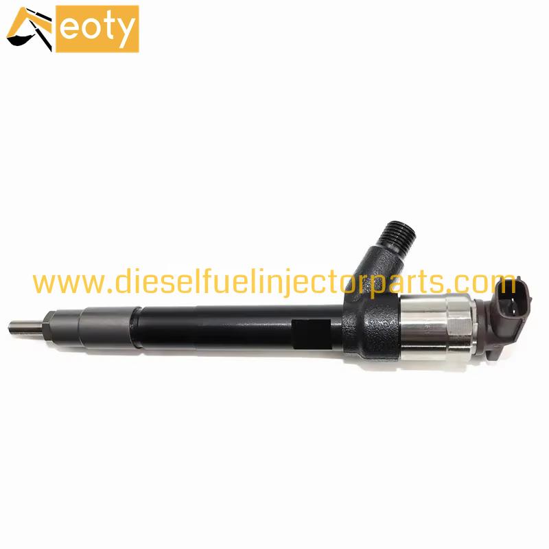 Common Rail Injector 295050-1950 8-98247354-0 Diesel Fuel Injector Nozzle for Excavator Engines