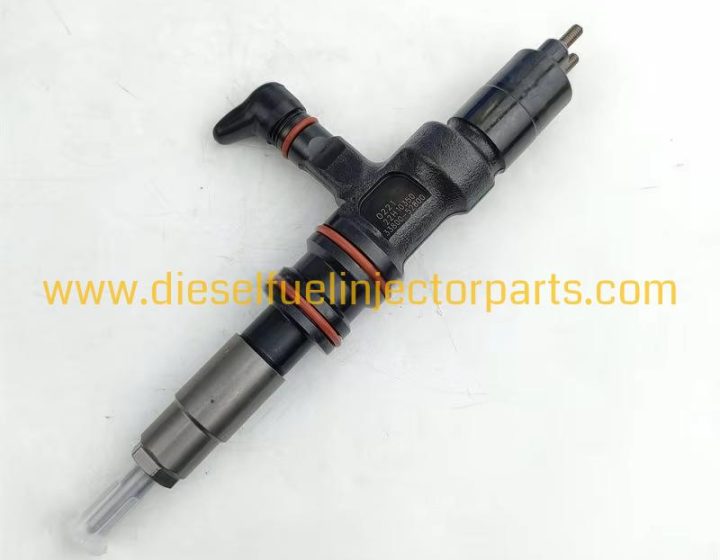 Common Rail Diesel Fuel Injector 33800-52800 33800-52810 295700-0221 295700-1170 for Excavator Engine