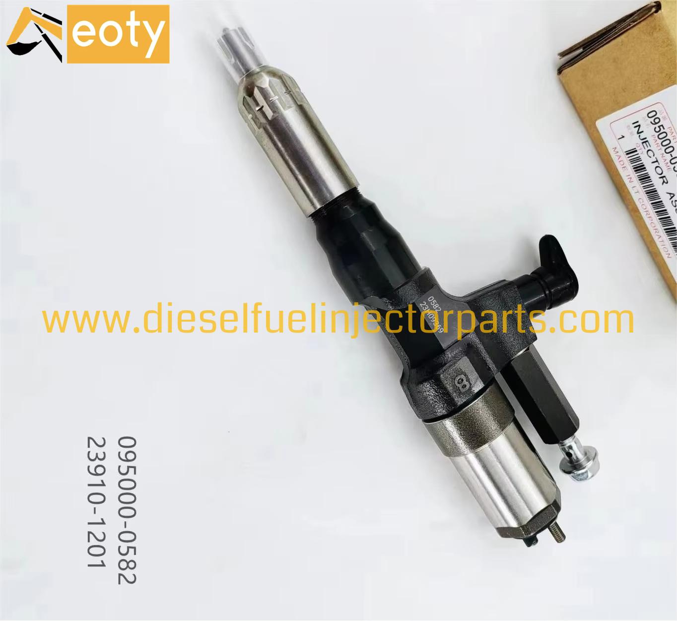Hino 300 S05C Common Rail Injector Nozzle 095000-0582 23910-1201 Diesel Fuel Injector