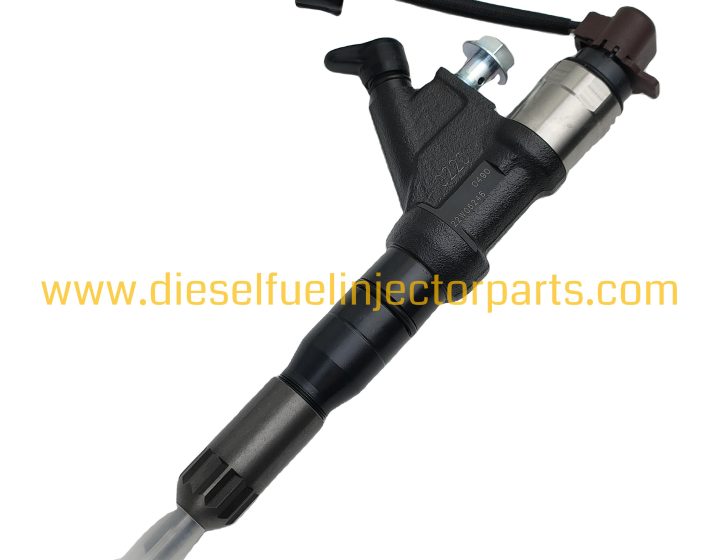 Reman Hino Common Rail Diesel Injector 23670-E0220 295050-0490 for 4HK1 6HK1 Engines