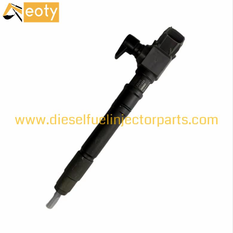 Denso 295700-1140 / 23670-11030 Common Rail Fuel Injector for Toyota 2GD Innov Diesel Engine