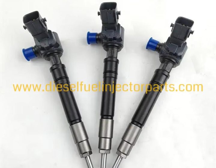 C13 Engine Fuel Injector 23670-0E070 23670-08040 23670-0E060 23670-35010 for Diesel Injection System