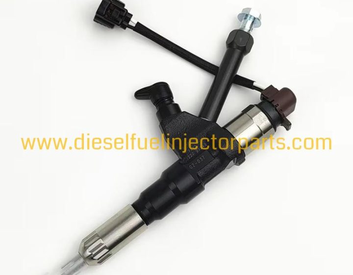 Hino P11C Common Rail Diesel Injector 23670-E0370 095000-7172 23670-E0351 095000-5215