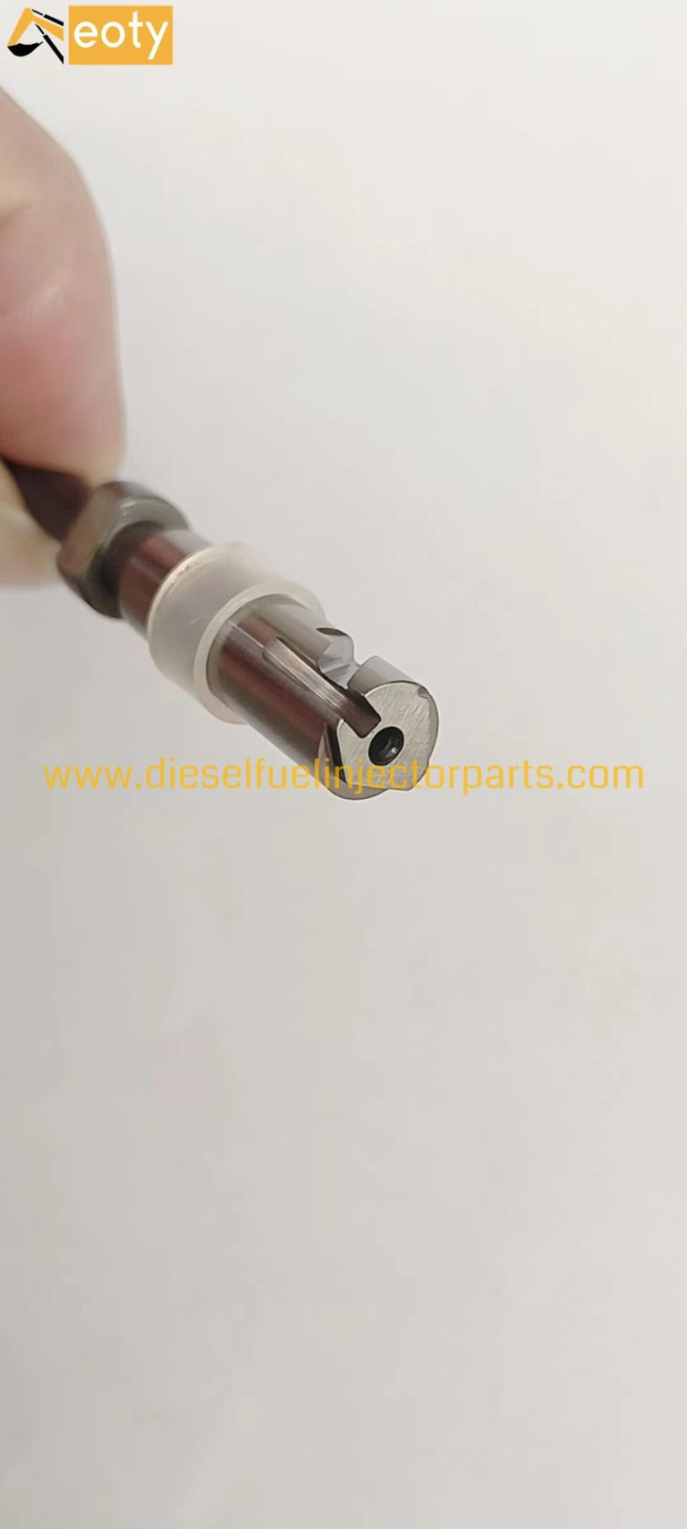 Zexel Fuel Injector Plunger 140163-4220 for K334 K336 K359 Diesel Engines