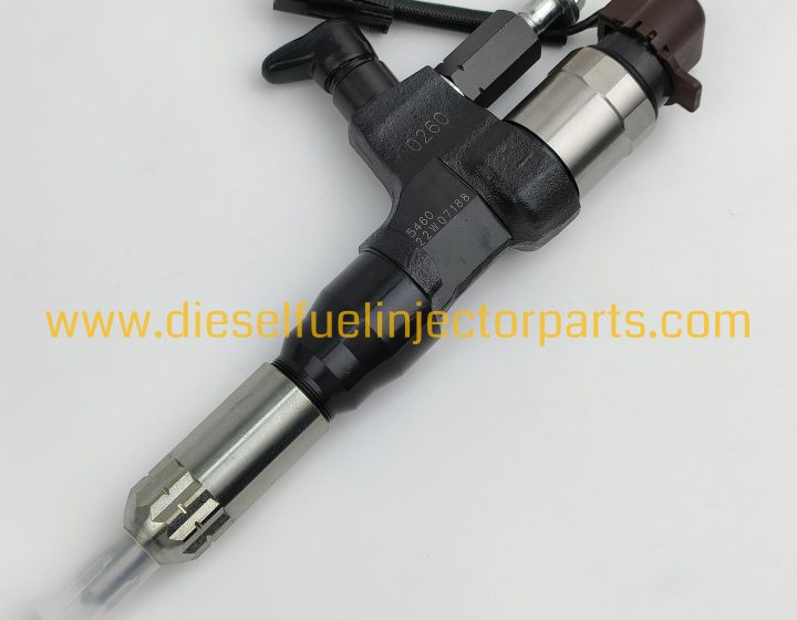 Remanufactured Fuel Injector 095000-5460 / 23670-E0260 for J07E Diesel Engine