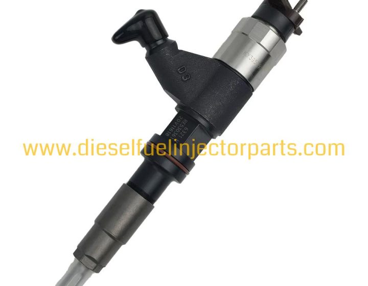 John Deere Reman Fuel Injector 095000-6321 RE530361 Common Rail Diesel Injector