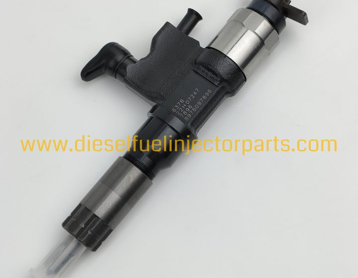 Isuzu 4HK1 Remanufactured Common Rail Injector 295050-1401 / 8-98238463-1
