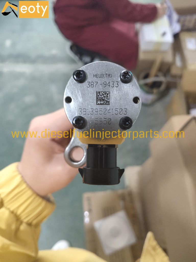 Caterpillar 330D C9 Engine Common Rail Injector Nozzle 387-9433 328-2574 557-7633 Diesel Fuel Injector