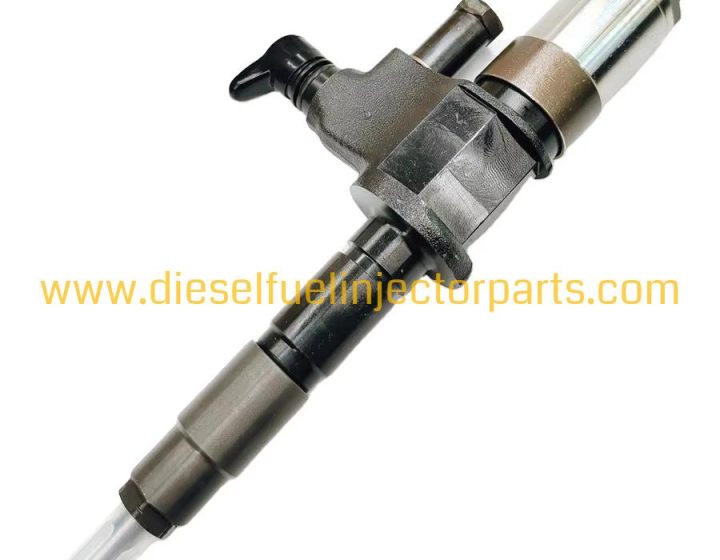 DENSO Common Rail Fuel Injector 095000-0184 / 16650-Z6005 for Nissan MD92 Diesel Engine