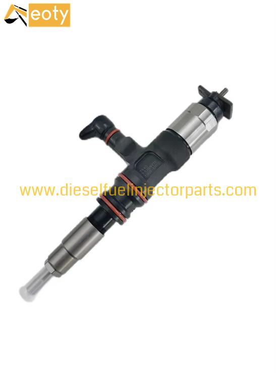 High Performance Common Rail Fuel Injector 095000-7140 33800-52000 for Nissan Diesel Engines
