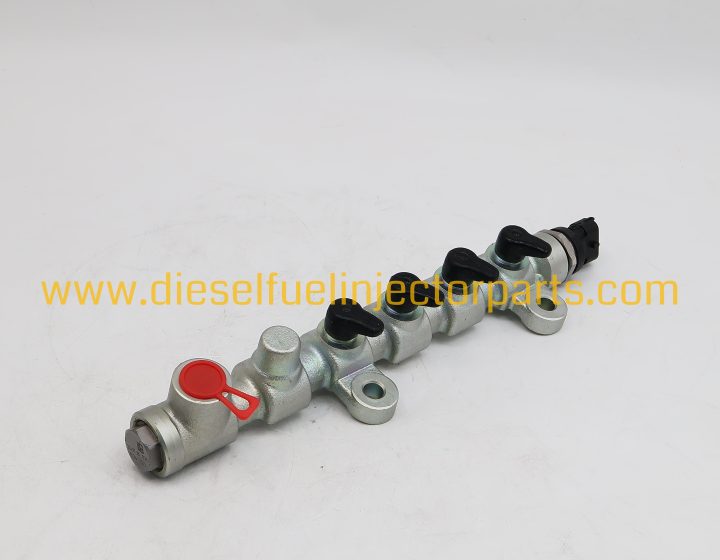 Kubota V2403-CR Diesel Engine Common Rail Pipe 1J804-50602 Fuel Injection Tube
