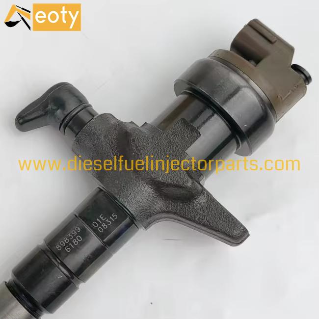Common Rail Diesel Fuel Injector 8-98399618-0 / 295700-44102d For Excavator Engine