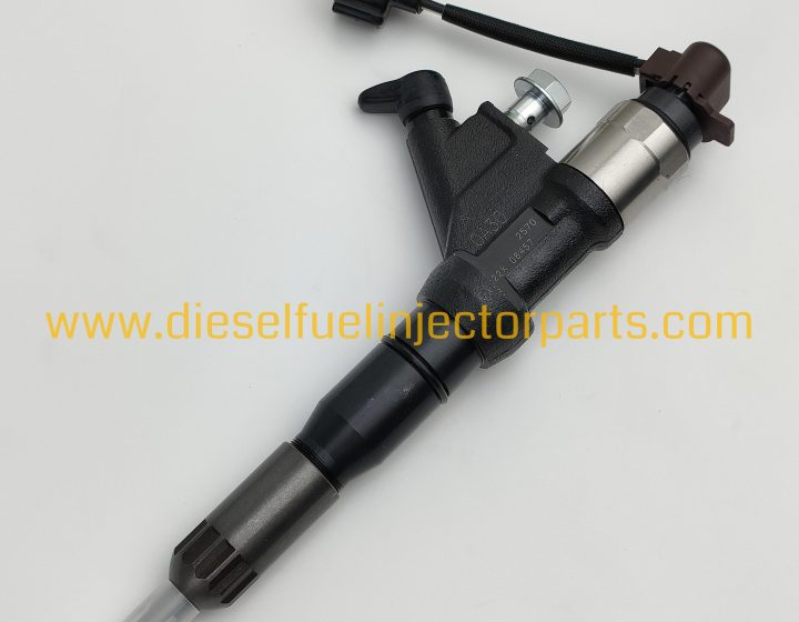 295050-0490 / 23670-E0220 Common Rail Diesel Injector | Remanufactured | Stainless Steel | for Diesel Engines