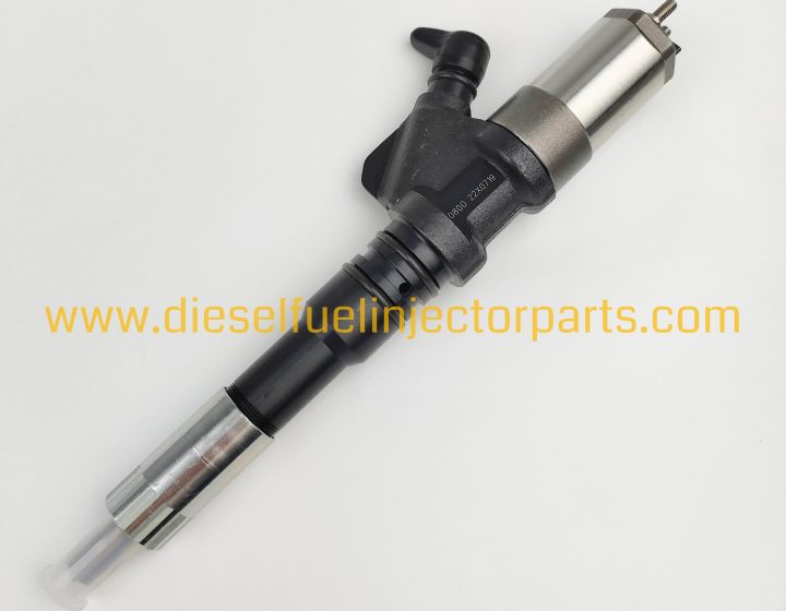 Komatsu PC450-7 Excavator Common Rail Injector 095000-0800 6156-11-3100 for SAA6D125E-3 Engine