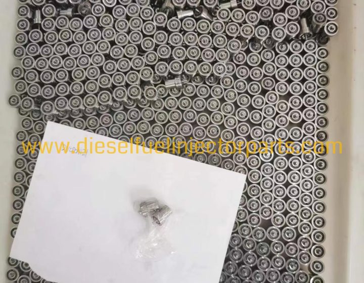 Isuzu 4JG2 DN0PDN128 Fuel Injector Nozzle 105007-1280 High Speed Steel