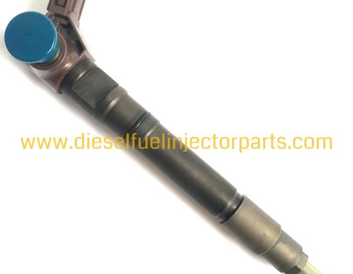 Toyota 2KD Common Rail Fuel Injector 23670-0E010 / 295700-0550 Remanufactured