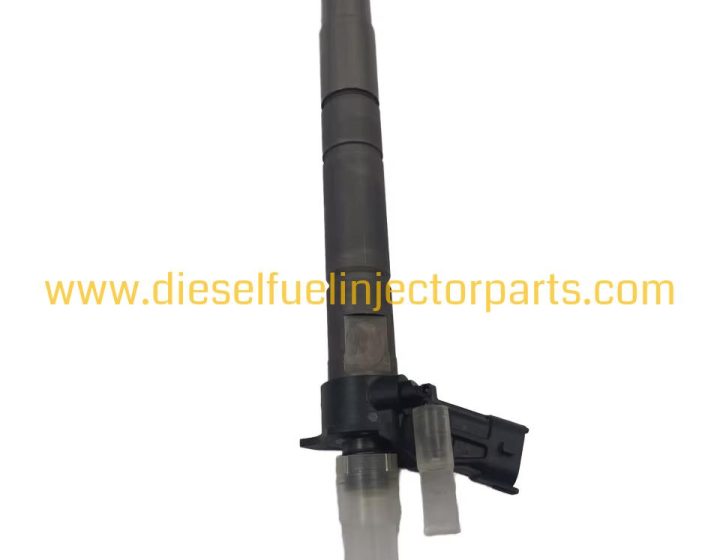 Renault Trafic 2.0 Common Rail Piezo Injector 0445115007 8200804536 7701477158 Diesel Fuel Injector